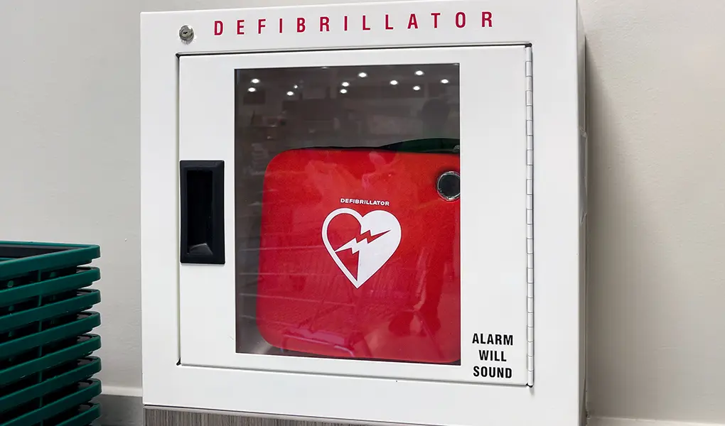AED（自動体外式除細動器）